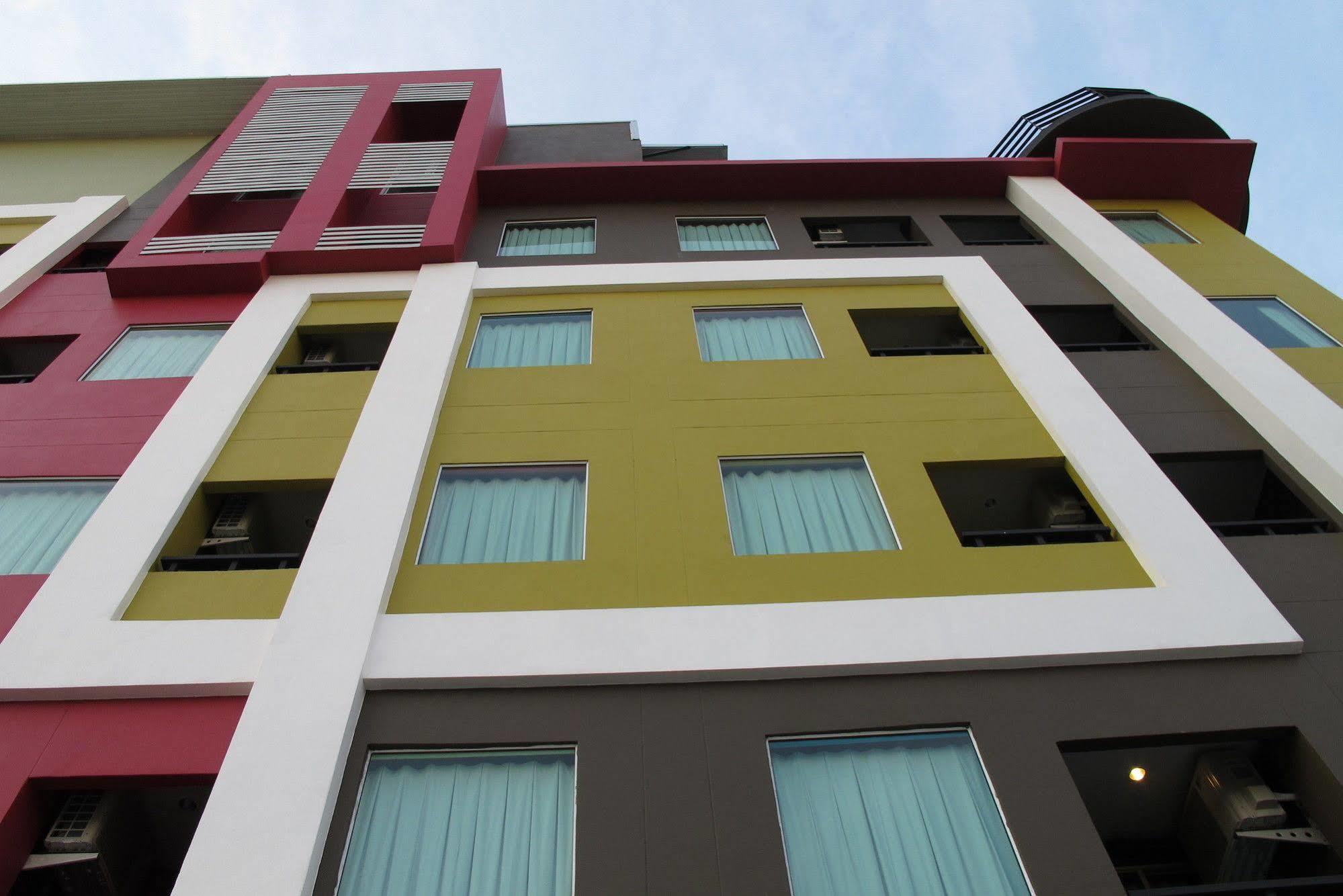 Trendy Hotel Nakhon Pathom Eksteriør bilde