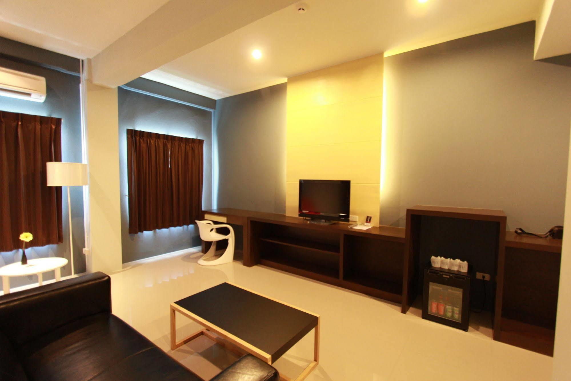 Trendy Hotel Nakhon Pathom Eksteriør bilde