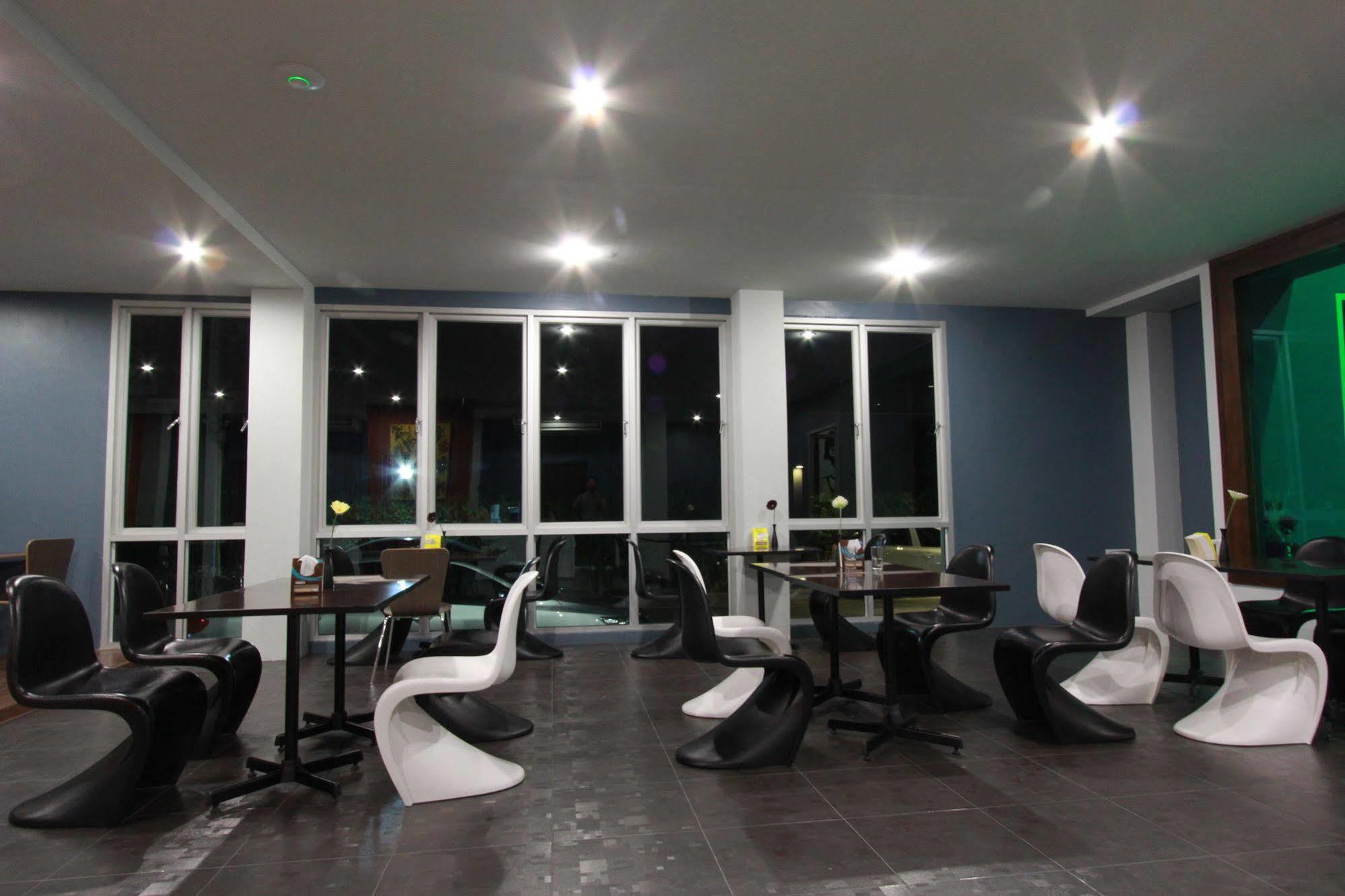 Trendy Hotel Nakhon Pathom Eksteriør bilde