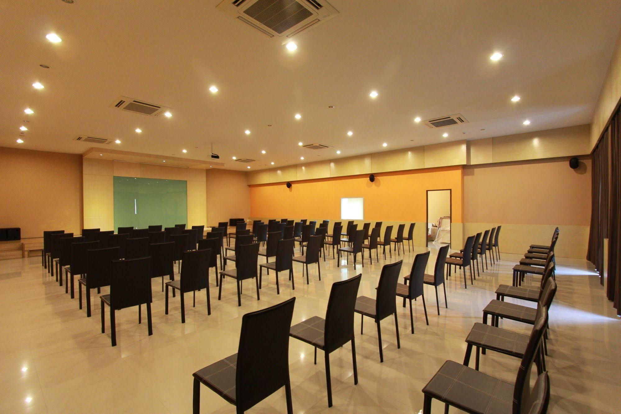 Trendy Hotel Nakhon Pathom Eksteriør bilde